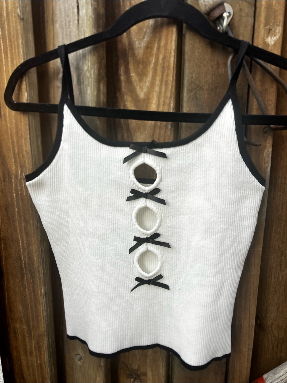 Commense Medium White Ribbed Tank with Black Trim and Bow Cutouts